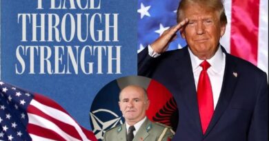 Gjeneral Piro Ahmetaj Trump