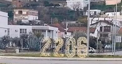 2206