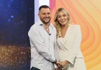 Bes Kallaku në një lidhje! Motra e aktorit ndan momentet e ëmbla, me partneren e tij? (Video) Bes Kallaku