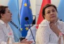 Çudira në Vlorë, sekretarja e Këshillit Bashkiak i lutet këshilltares që të votojë pro makinave që do lëvizin turistët në qytet: Aman, bëje për mua (VIDEO)