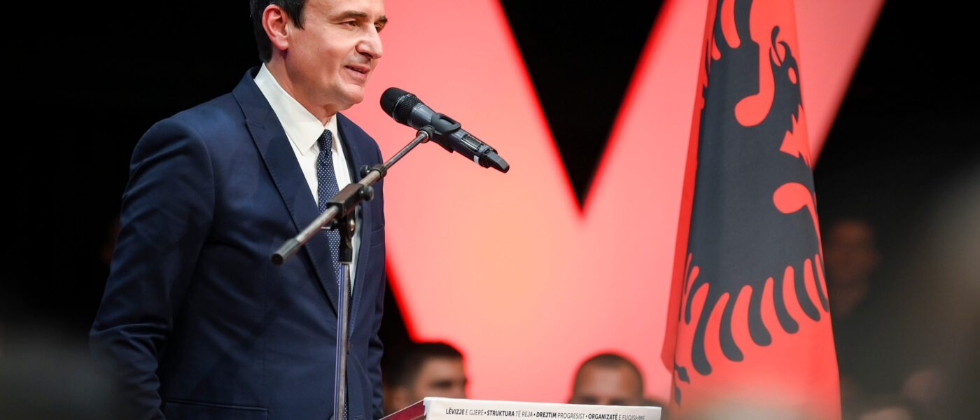 Vetëvendosja e Albin Kurtit i përgjigjet Ramës për protestat në Tiranë