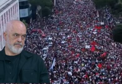 Edi Rama: Nuk jam “Kumbari” i Shqipërisë, atyre që më akuzojnë u them ‘Fuck You’!