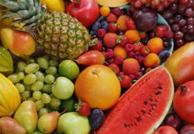 5 frutat që ju mbajnë të hidratuar gjatë ditëve të nxehta të verës