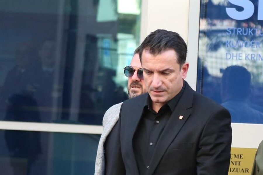 “Veliaj të lirohet”, avokatët ndërkombëtarë të kryebashkiakut kërkojnë zbatimin e vendimit të Kushtetueses "Veliaj të lirohet", avokatët ndërkombëtarë të kryebashkiakut kërkojnë zbatimin e vendimit të Kushtetueses