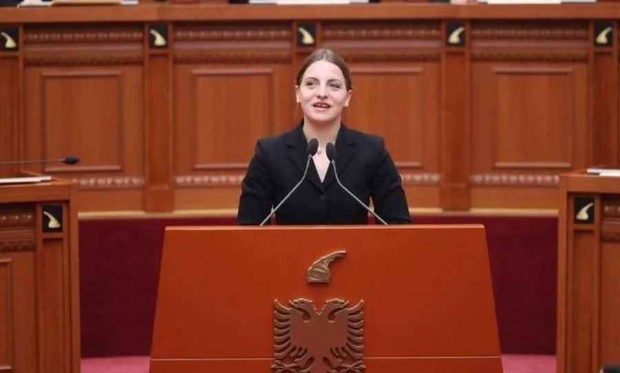 “E kam edhe personale”, Koçeku mesazh të fortë për Ramën në “Financial Times”: Nuk luftojmë për t’u larguar!