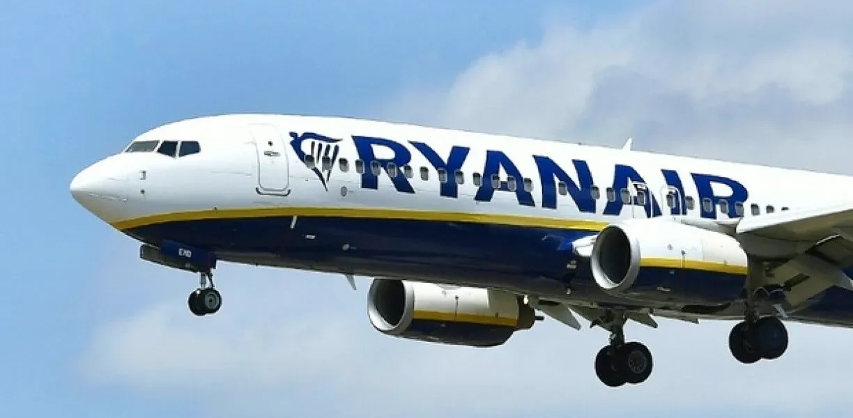 Avioni me destinacion Tiranën bën ulje emergjente në Luksemburg, ja çfarë ndodhi ulje
